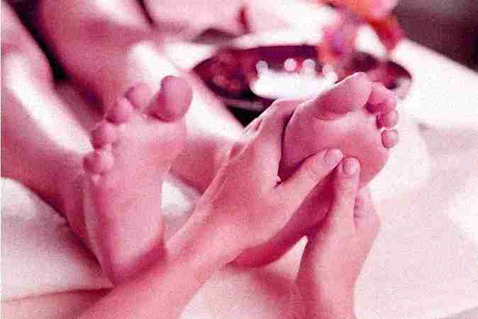 Full Body Massage Service Full Body Massage Service